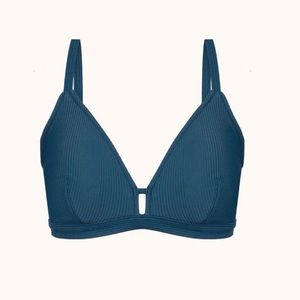 Lively Busty Bikini top